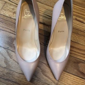 Christian Louboutin Nude Pumps Heels